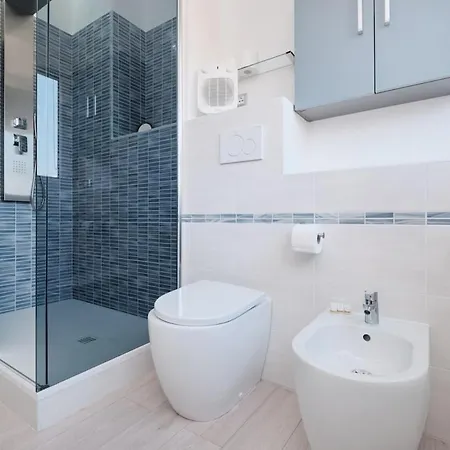 Zona Eur 70 - Giorty Domus Romanae E Piscina By Hotea *