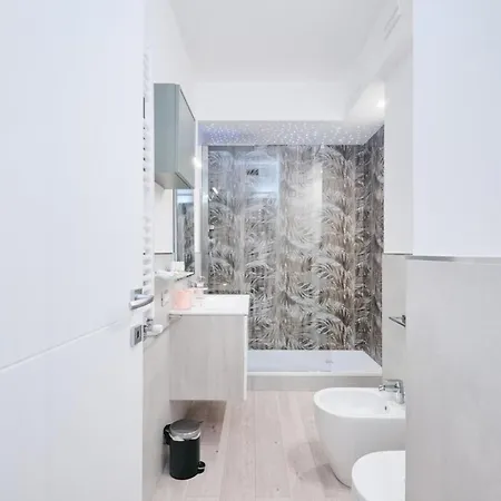 Zona Eur 70 - Giorty Domus Romanae E Piscina By Hotea *