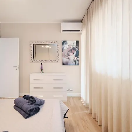 Lejlighed Zona Eur 70 - Giorty Domus Romanae E Piscina By Hotea Rom